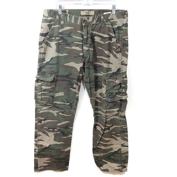 Wrangler Camo Cargo Pants - Picture 1 of 9